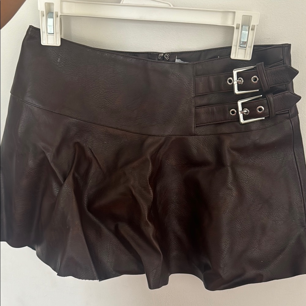 WEWOREWHAT Brown Leather Mini Skirt with Buckle Detail